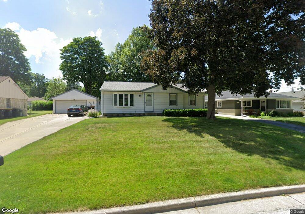 2215 N 115th St, Milwaukee, WI 53226 - photo 1