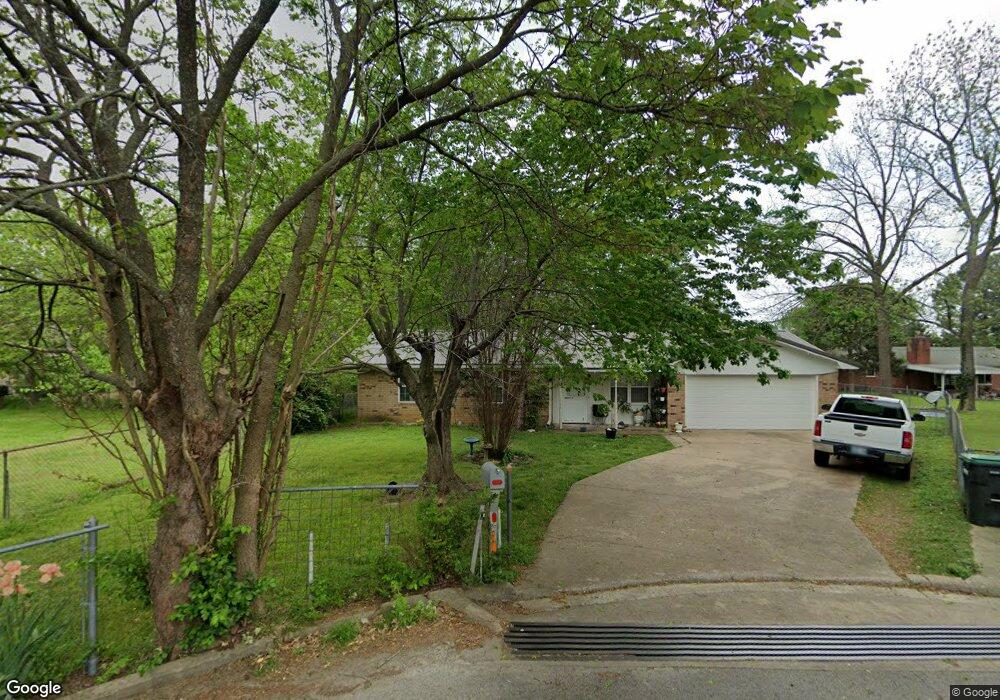 701 Butler St, Tahlequah, OK 74464 - photo 1