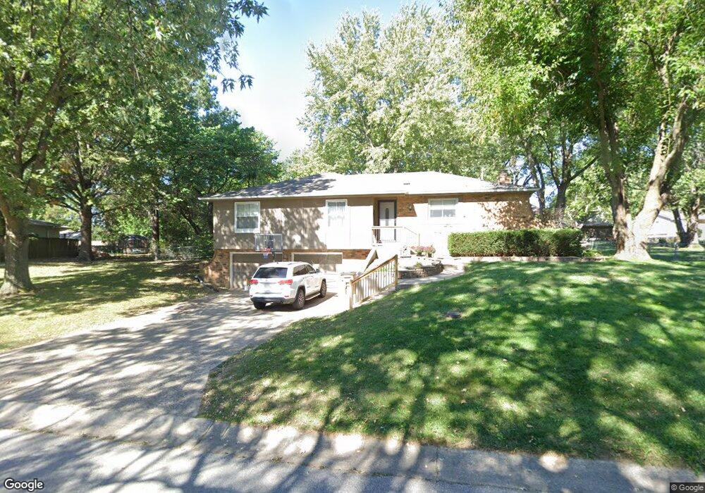 510 S Franklin St, Raymore, MO 64083 - photo 1