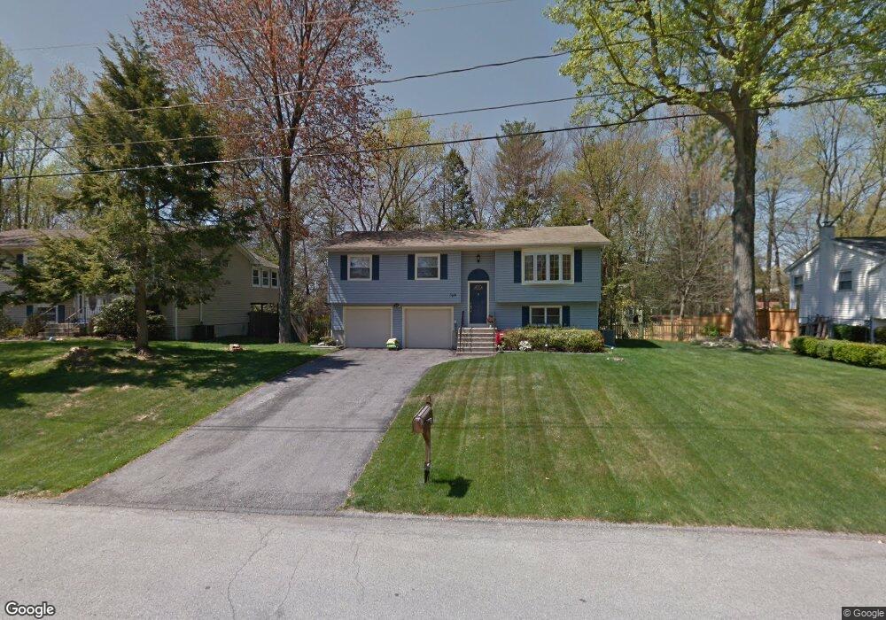 8 Raker Rd, Poughkeepsie, NY 12603 - photo 1