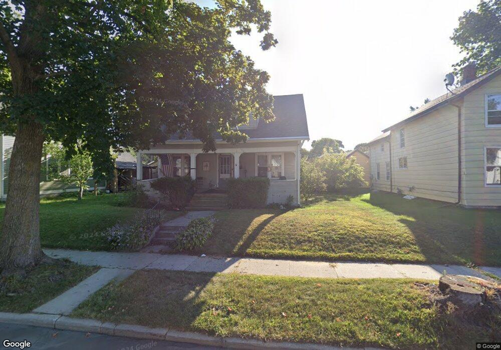 845 N 14th St, Manitowoc, WI 54220 - photo 1