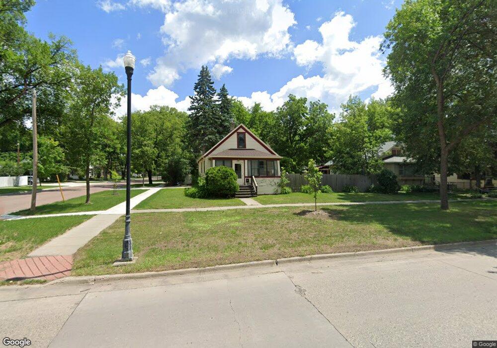 1204 10th St S, Fargo, ND 58103 - photo 1