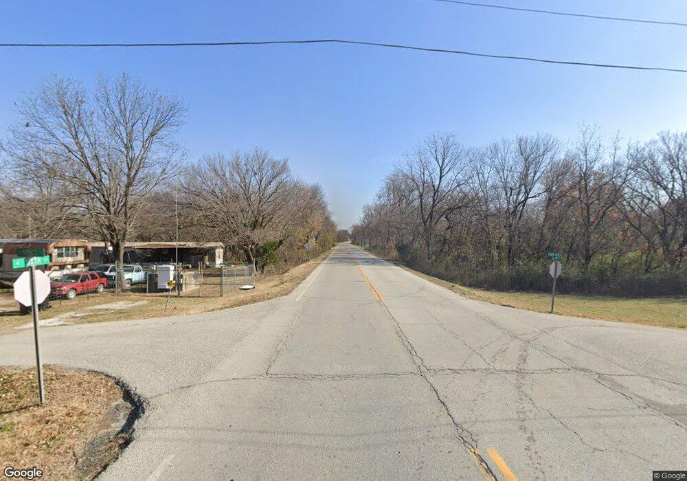 808 W 6th St, Henryetta, OK 74437 - photo 1