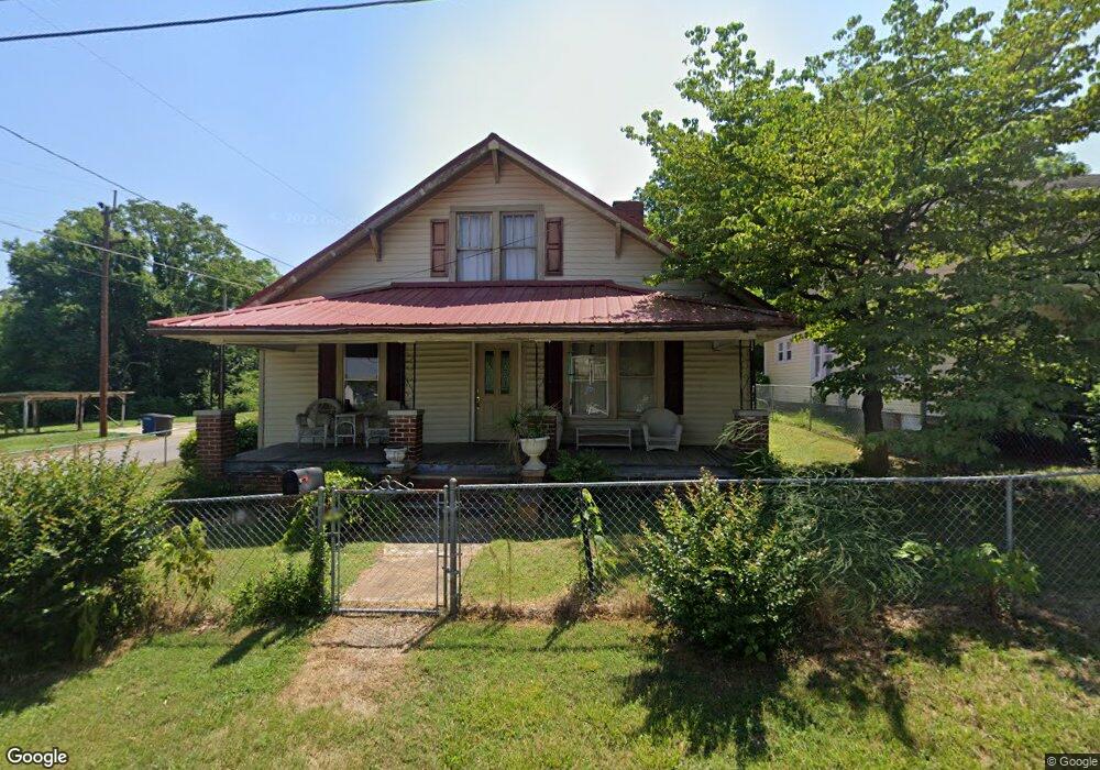 901 8th St, Statesville, NC 28677 - photo 1