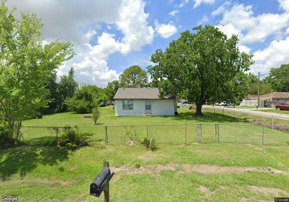 934 Beacon St, Houston, TX 77015 - photo 1