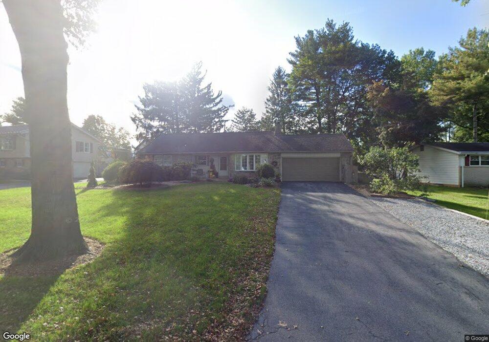 266 Park Ave, Mount Joy, PA 17552 - photo 1