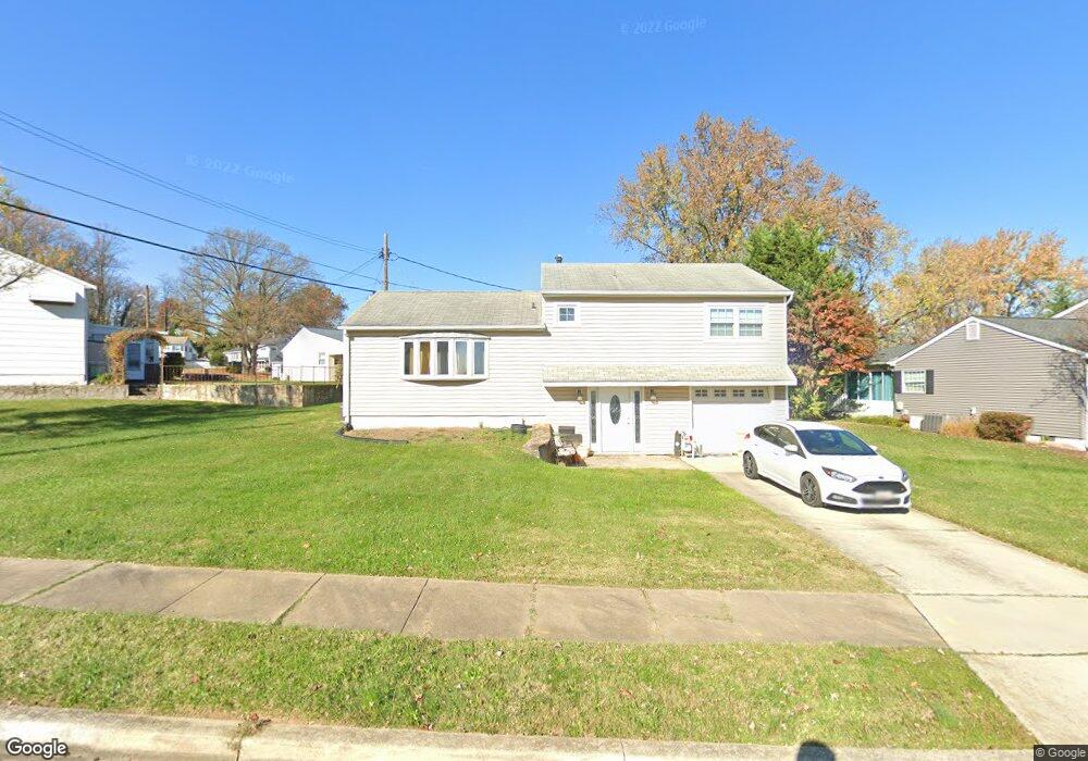 1102 Flamingo Dr, Halethorpe, MD 21227 - photo 1