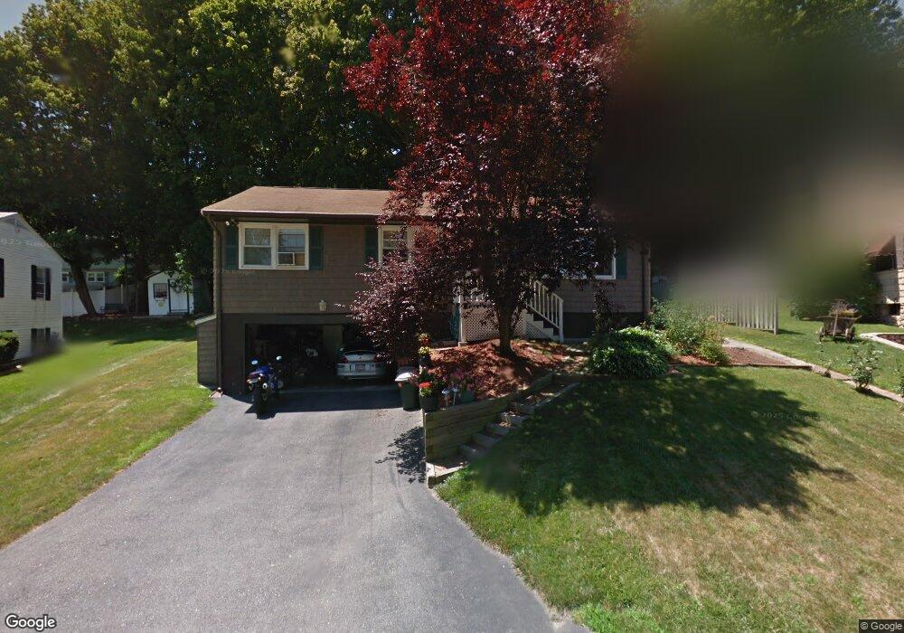 17 Belvidere Cir, Lowell, MA 01852 - photo 1