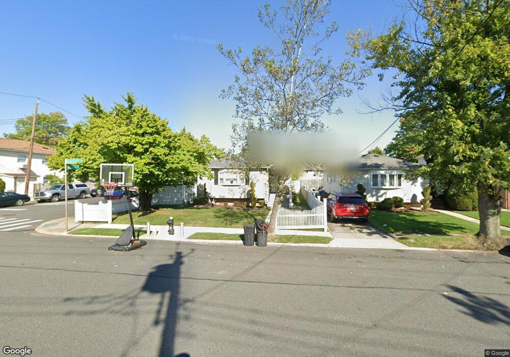 655 Sinclair Ave, Staten Island, NY 10312 - photo 1