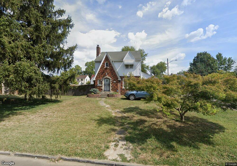 592 Salisbury Rd, Columbus, OH 43204 - photo 1