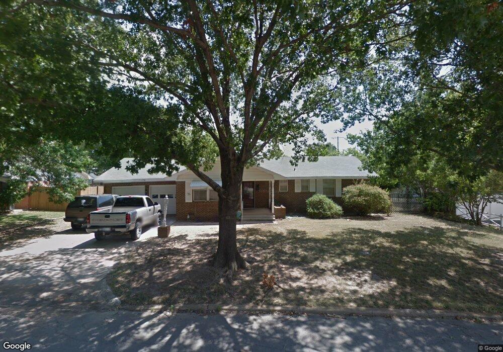 1708 Tiverton St, Ardmore, OK 73401 - photo 1