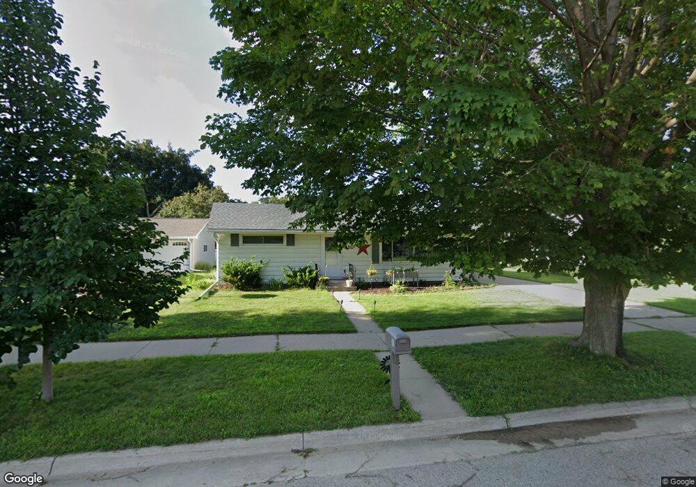 410 N 3rd St, La Crescent, MN 55947 - photo 1