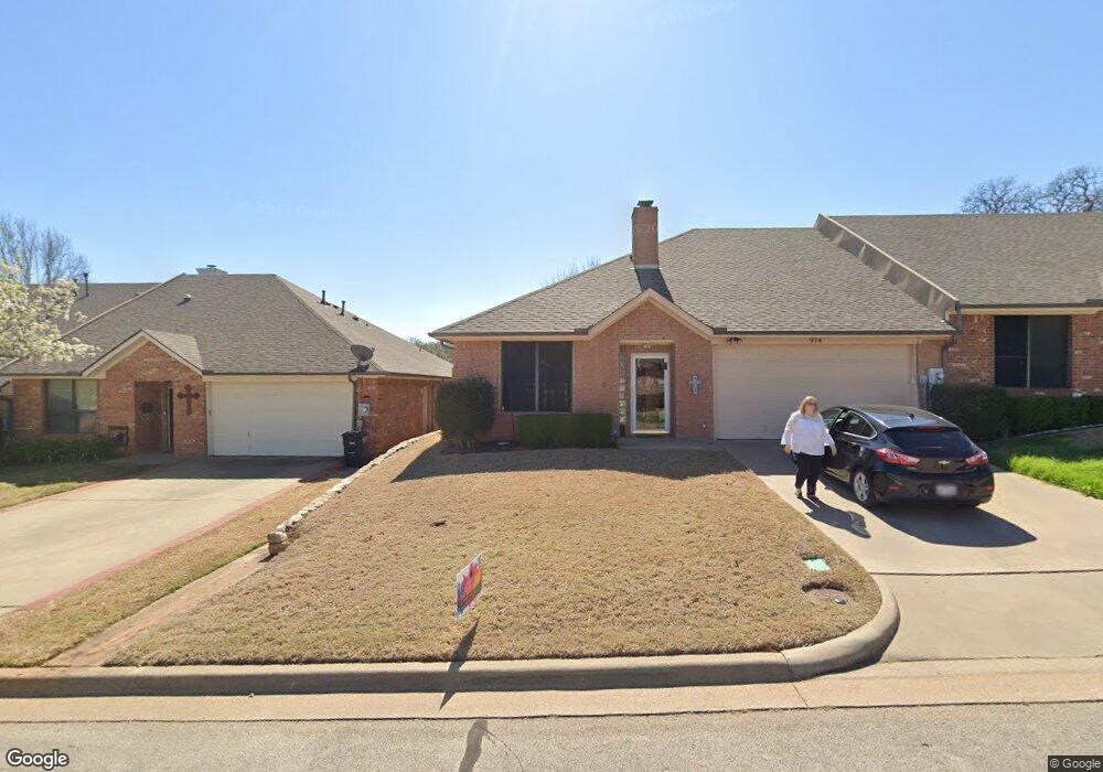 914 Heather Ct, Weatherford, TX 76086 - photo 1