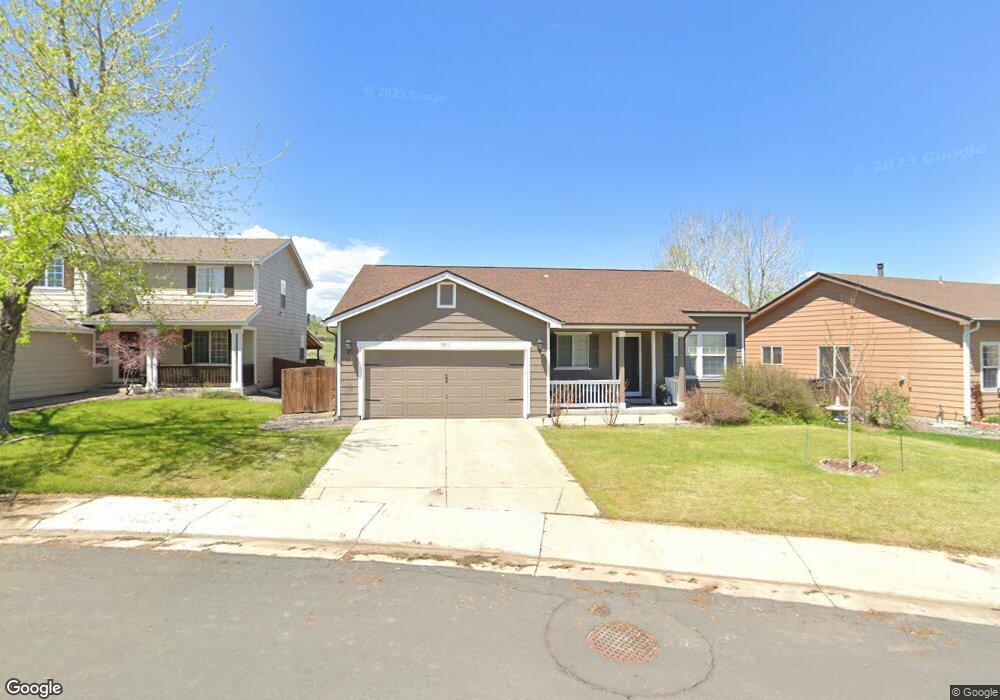 5211 S Riviera Cir, Aurora, CO 80015 - photo 1