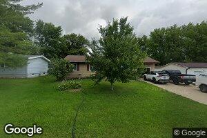 605 3rd Ave E, Coggon, IA 52218