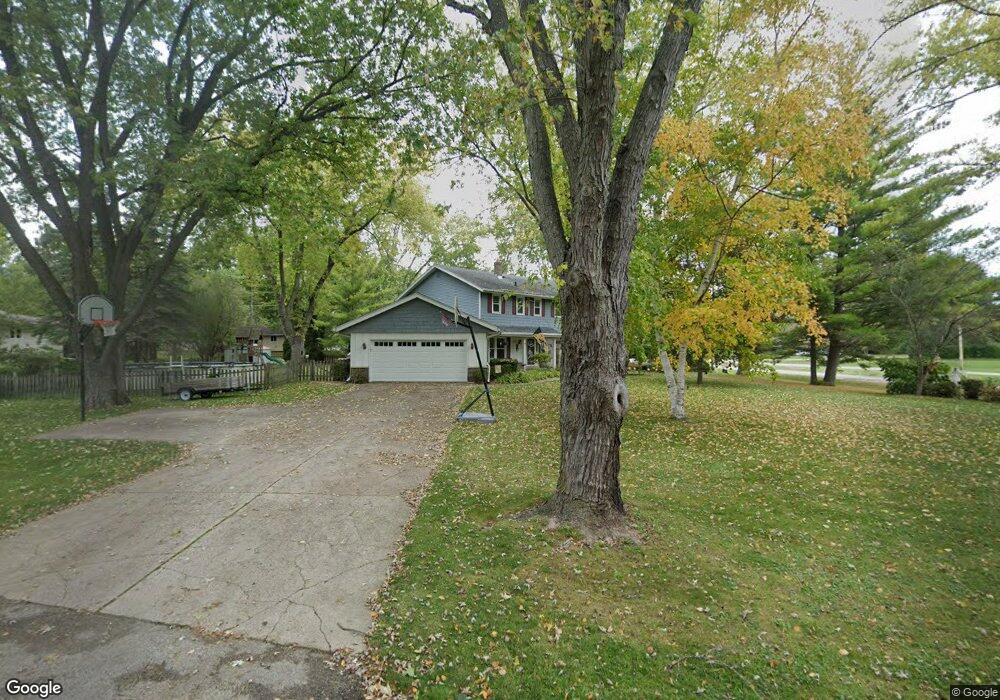 N69W13766 Manor Hills Ct, Menomonee Falls, WI 53051 - photo 1