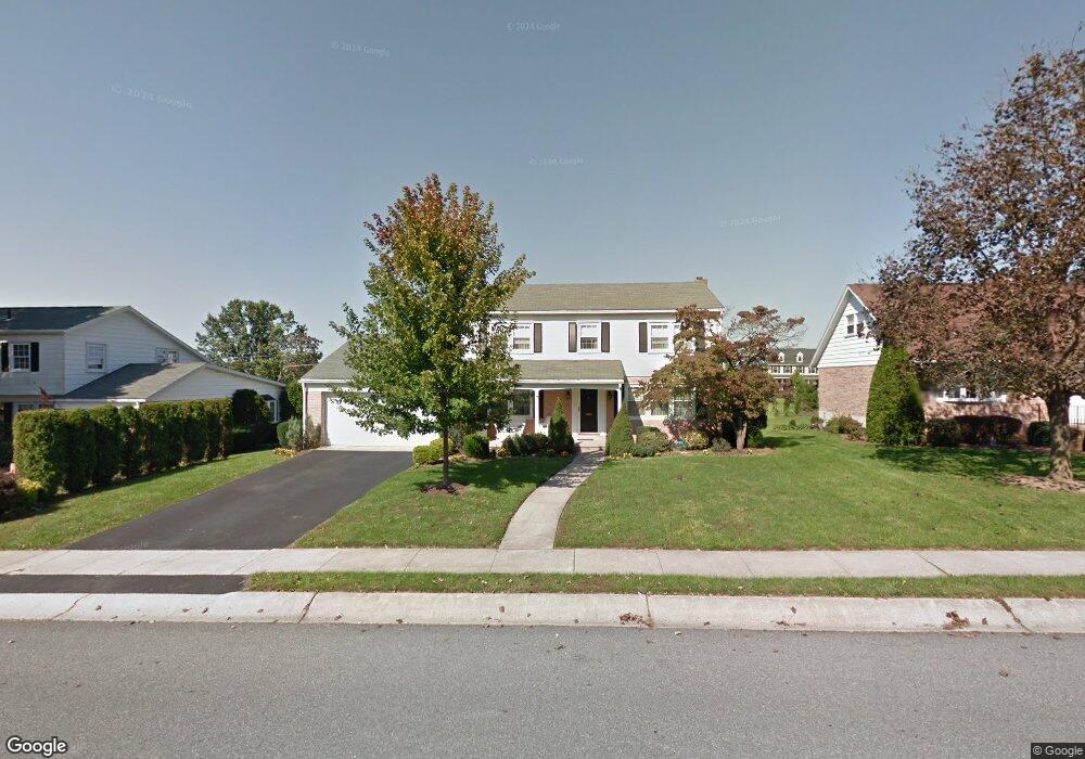 1501 Whitfield Blvd, Reading, PA 19609 - photo 1