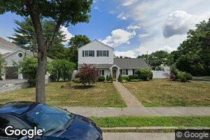 111 Mccarthy Rd, Newton Center, MA 02459