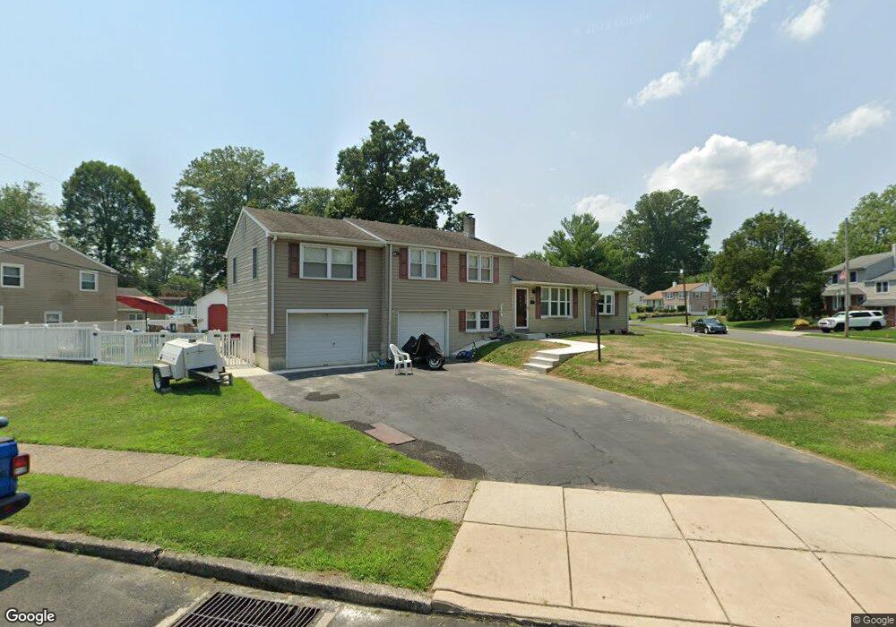 549 Eisenhower Ave, Woodlyn, PA 19094 - photo 1