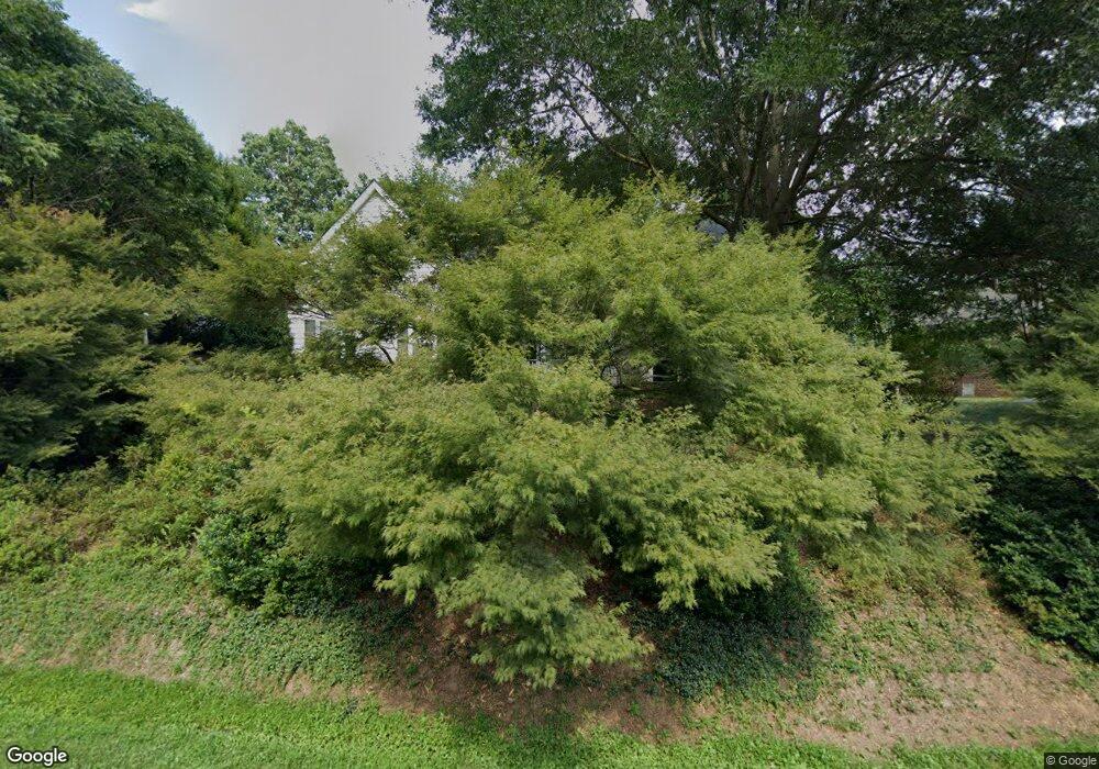 1331 Dunlora Dr, Charlottesville, VA 22901 - photo 1