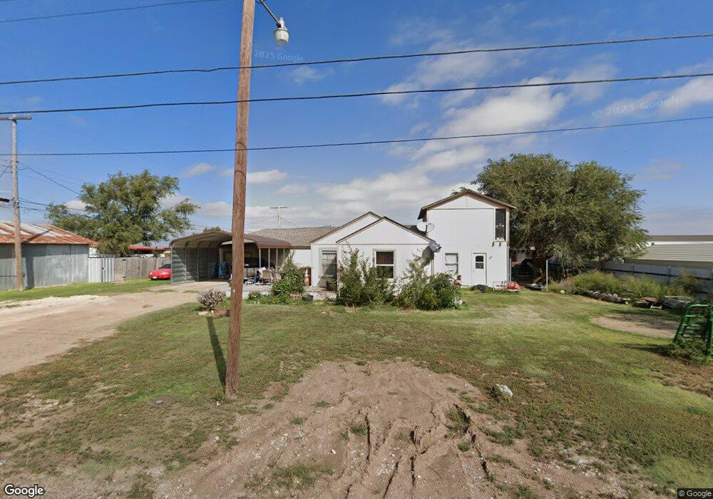 811 NE 11th St, Dumas, TX 79029 - photo 1