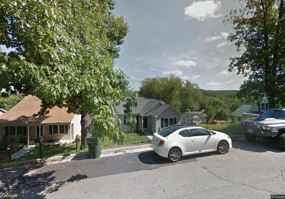 1112 3rd St, Waynesboro, VA 22980 - photo 1