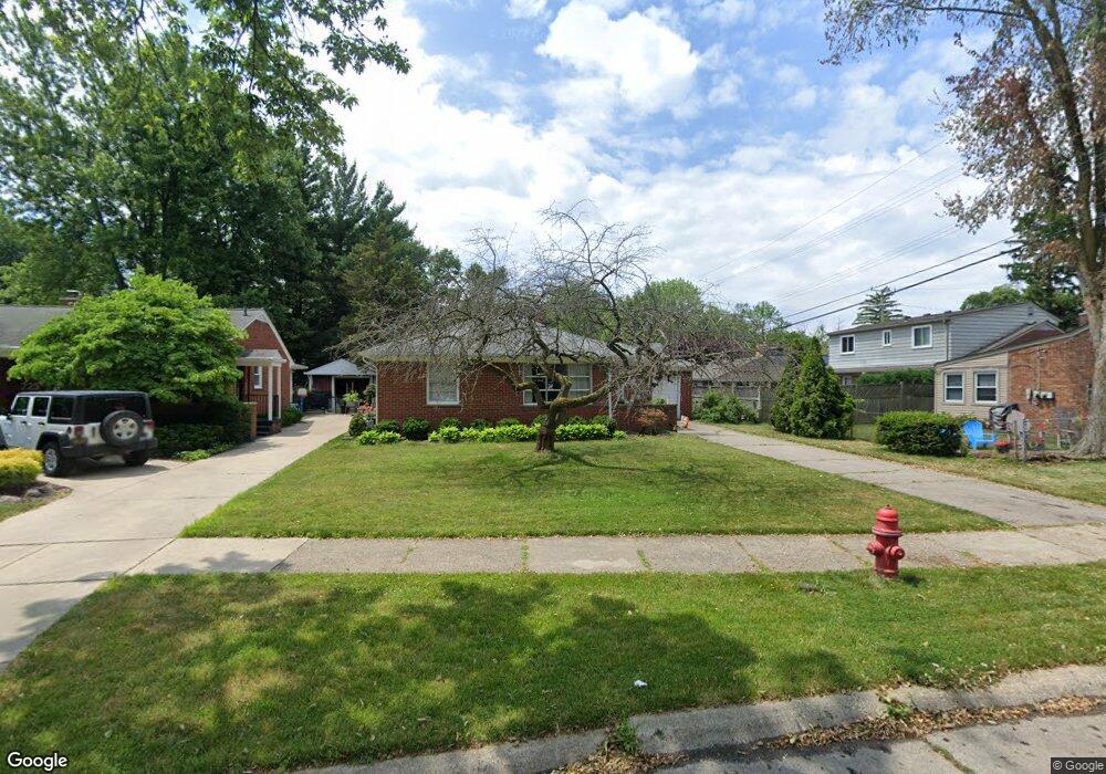 229 Ridgemont Rd, Grosse Pointe Farms, MI 48236 - photo 1