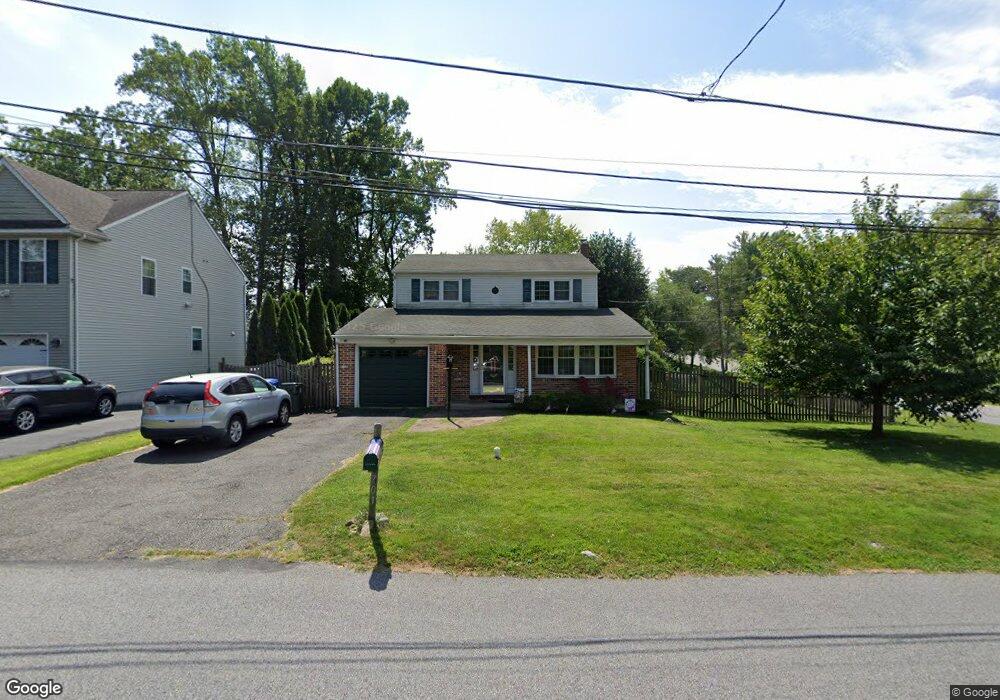 701 Devon Ln, Wallingford, PA 19086 - photo 1