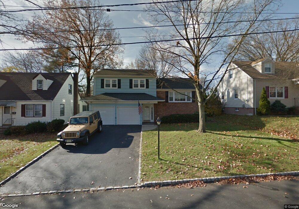 322 Minute Arms Rd, Union, NJ 07083 - photo 1