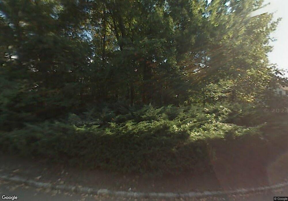 901 Maplecrest Rd, Edison, NJ 08820 - photo 1