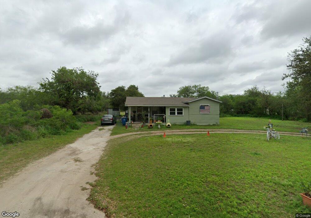 506 W Inez St, Beeville, TX 78102 - photo 1