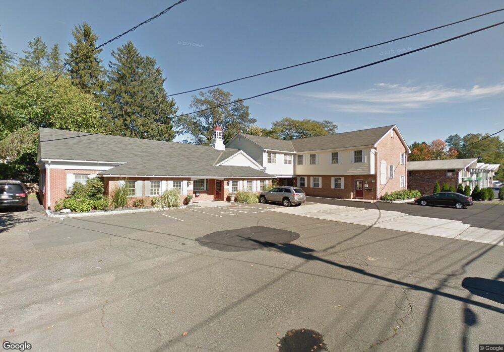 41 Locust St unit 7, Northampton, MA 01060 - photo 1