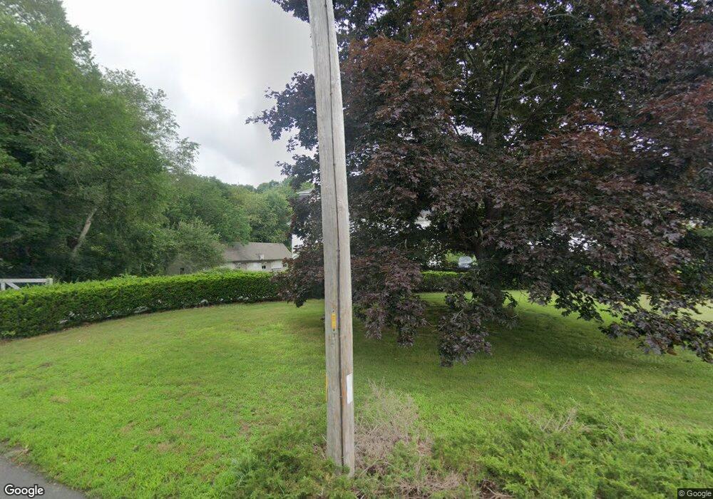 1227 Russells Mills Rd, Dartmouth, MA 02748 - photo 1