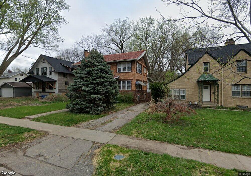 1011 42nd St, Des Moines, IA 50311 - photo 1
