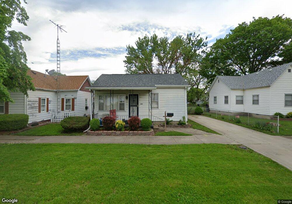 1208 Richmond Ave, Mattoon, IL 61938 - photo 1