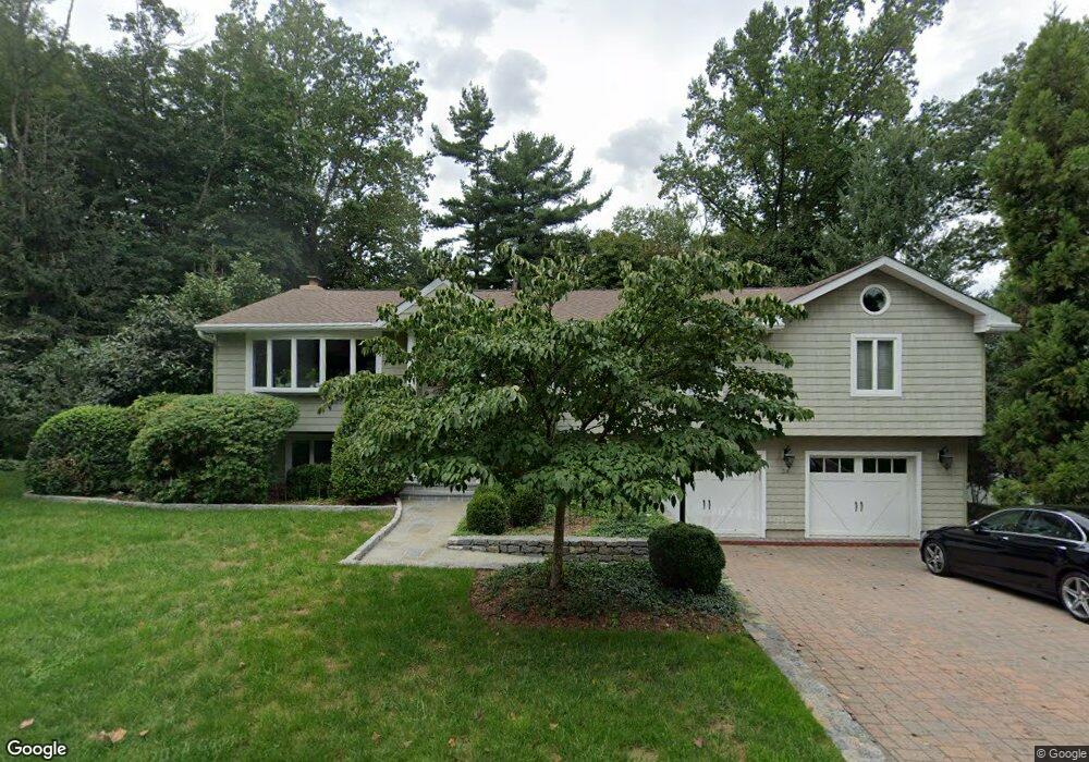 39 Stephens Dr, Tarrytown, NY 10591 - photo 1