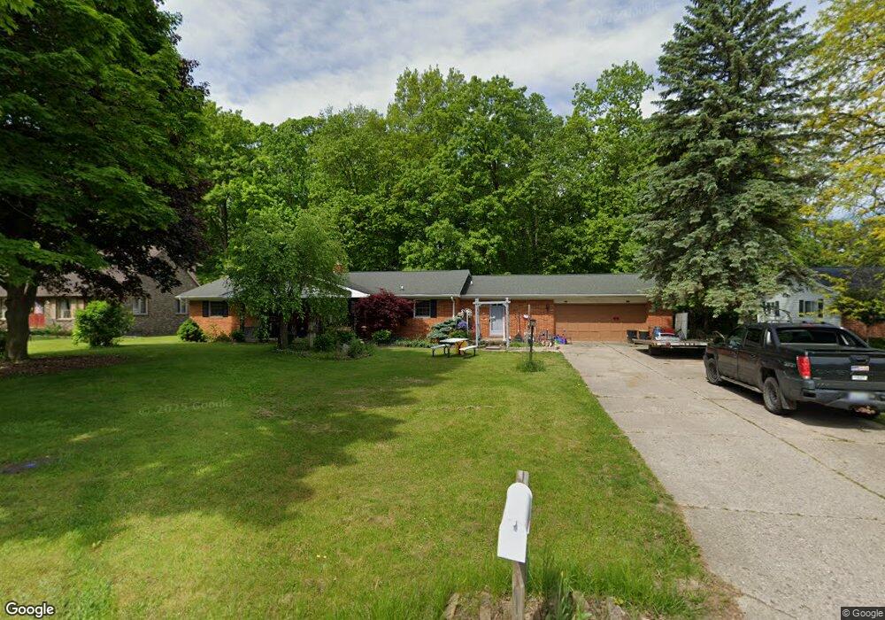 11305 Runnells Dr, Clio, MI 48420 - photo 1
