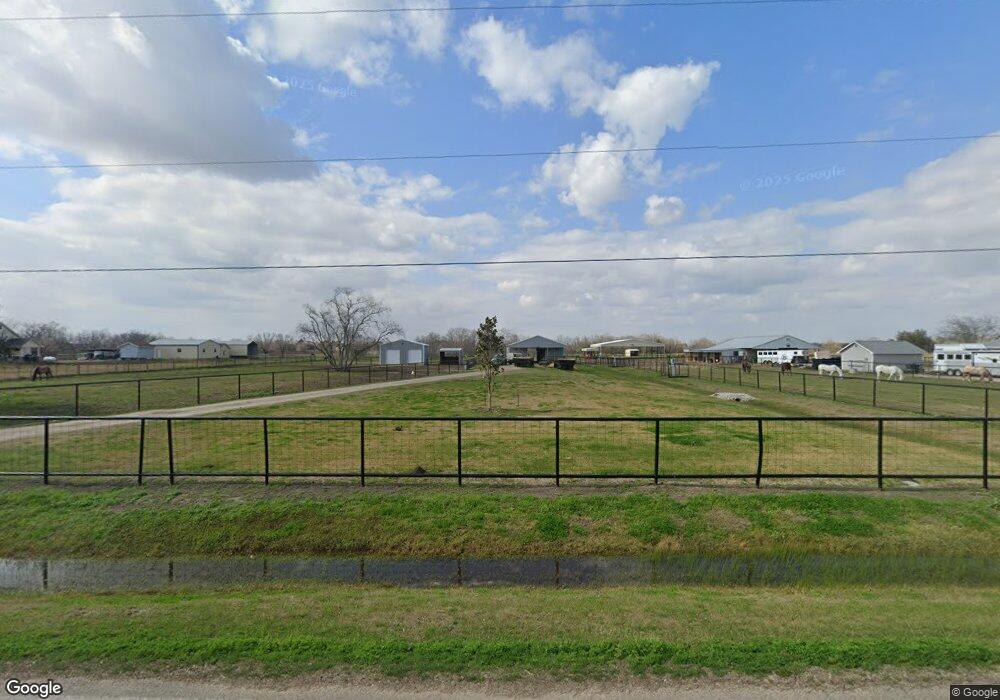 2602 County Road 172 Rd, Alvin, TX 77511 - photo 1