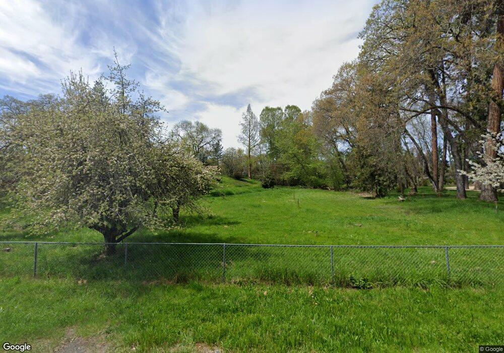 596 Coutant Ln, Grants Pass, OR 97527 - photo 1