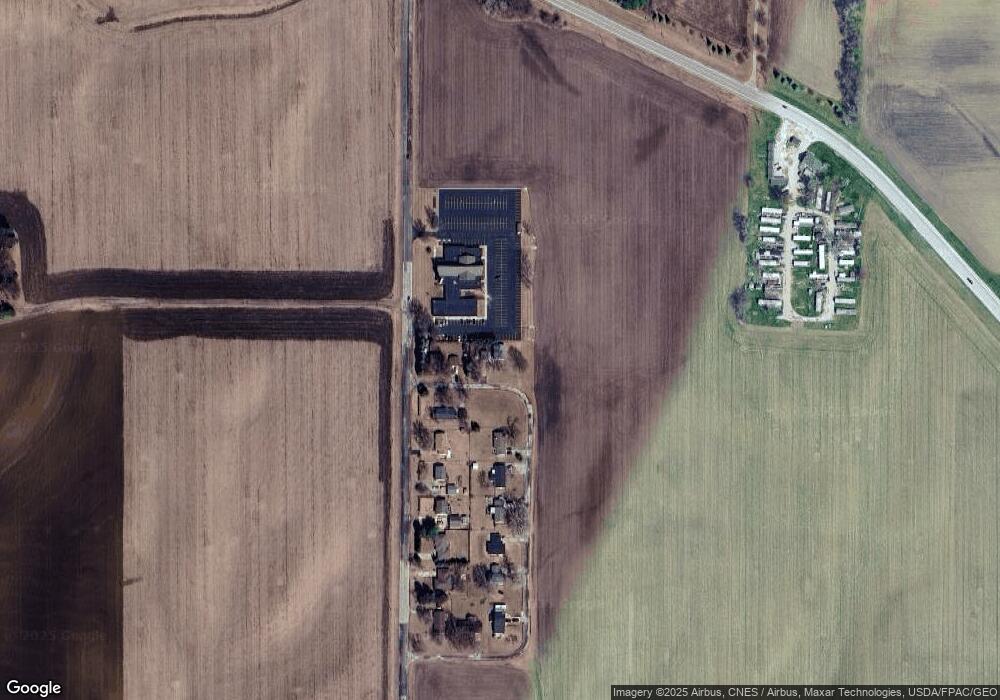 4906 Montana Ave, Davenport, IA 52806 - photo 1