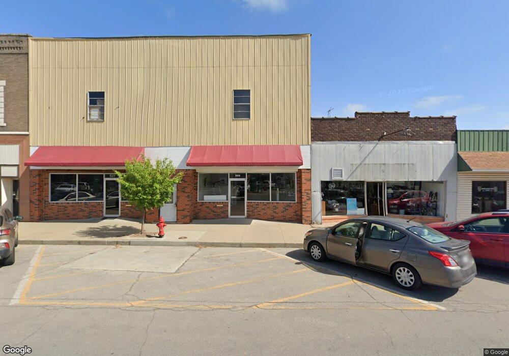 525 W Coates St, Moberly, MO 65270 - photo 1