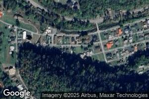 84 Bee Hive St, Davin, WV 25617