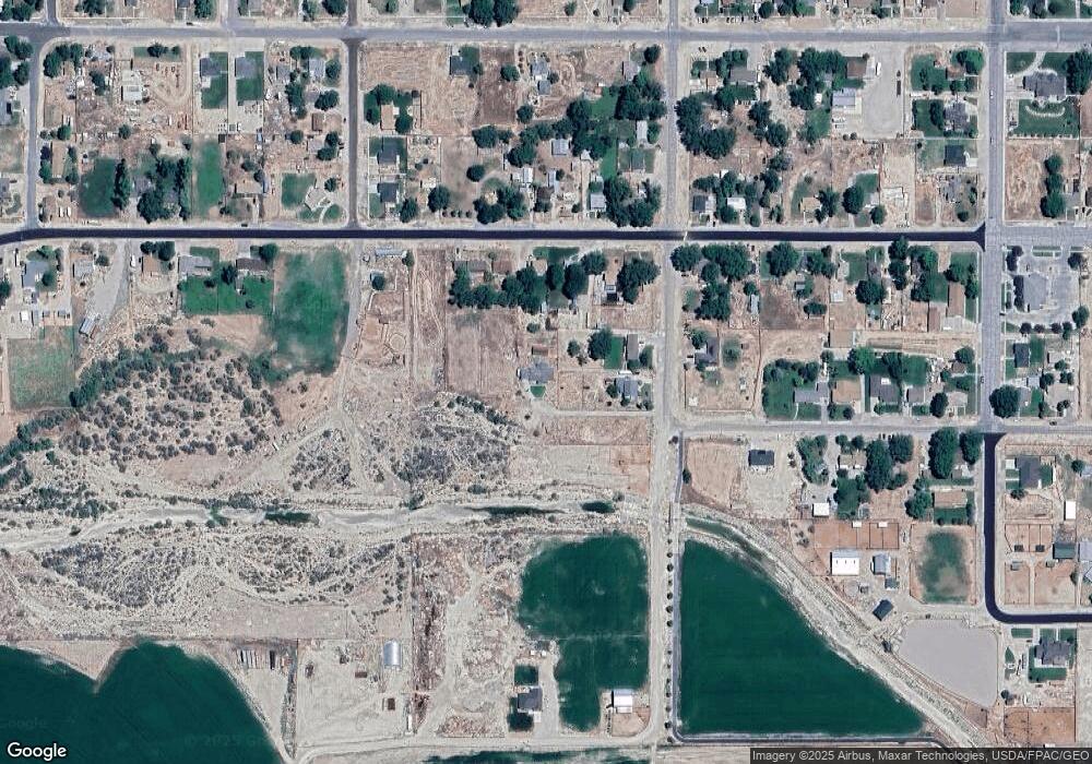 232 W 200 S, Gunnison, UT 84634 - photo 1