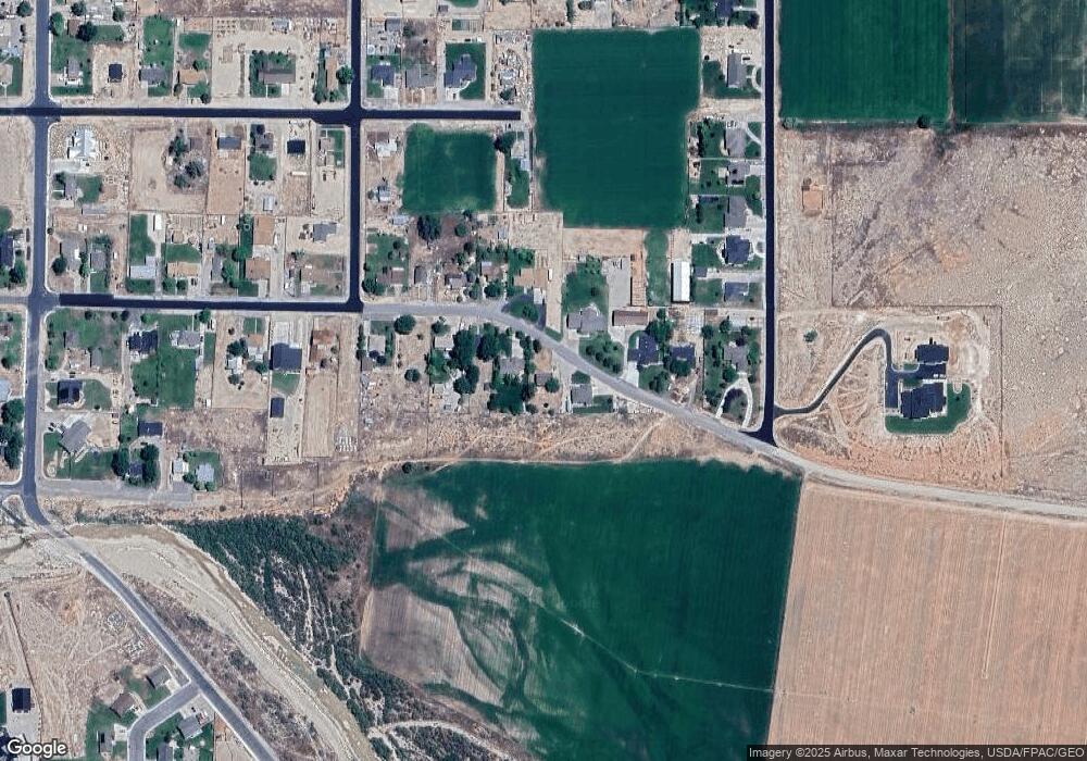 340 E 300 S, Gunnison, UT 84634 - photo 1