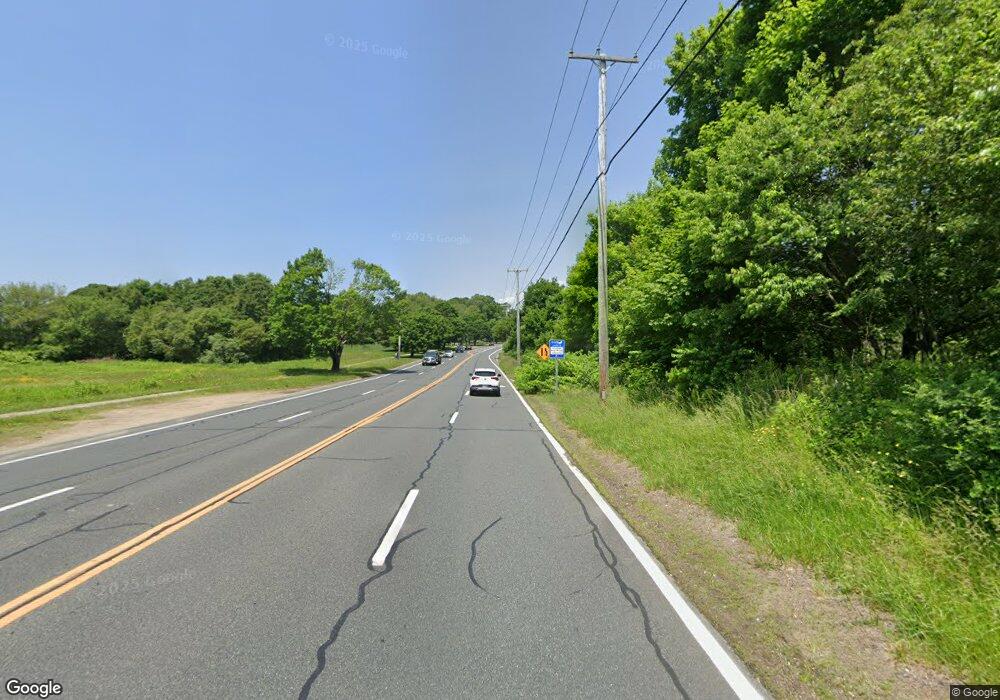 389 Kingstown Rd, Wakefield, RI 02879 - photo 1