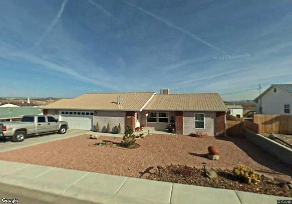 1304 Plumtree Cir, Bloomfield, NM 87413 - photo 1