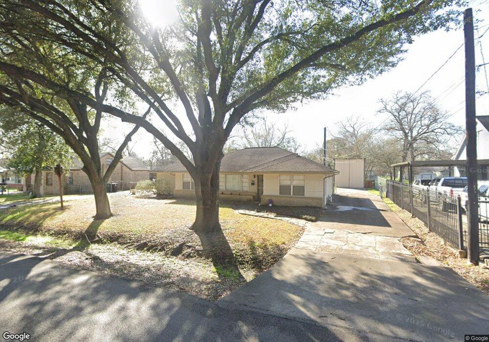 6917 Appleton St, Houston, TX 77022 - photo 1