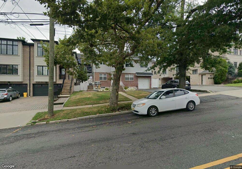 99 W Edsall Blvd, Palisades Park, NJ 07650 - photo 1