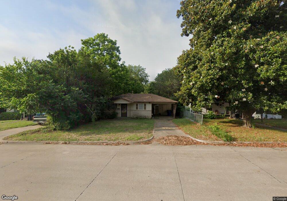 1522 W Crawford St, Denison, TX 75020 - photo 1