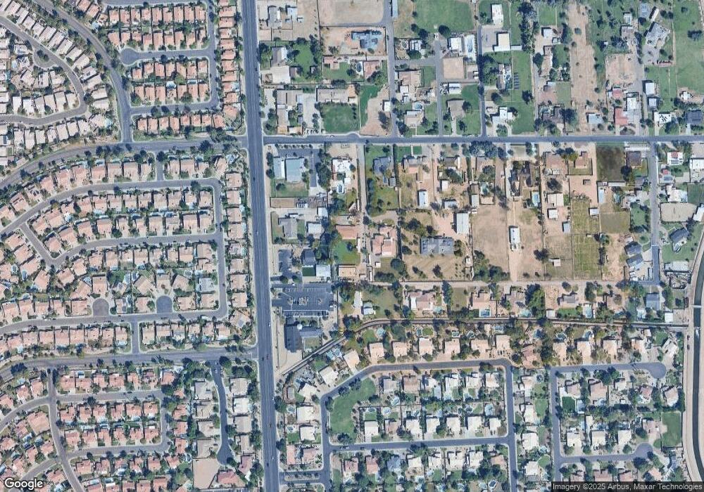 2439 E Desert Ln, Gilbert, AZ 85234 - photo 1